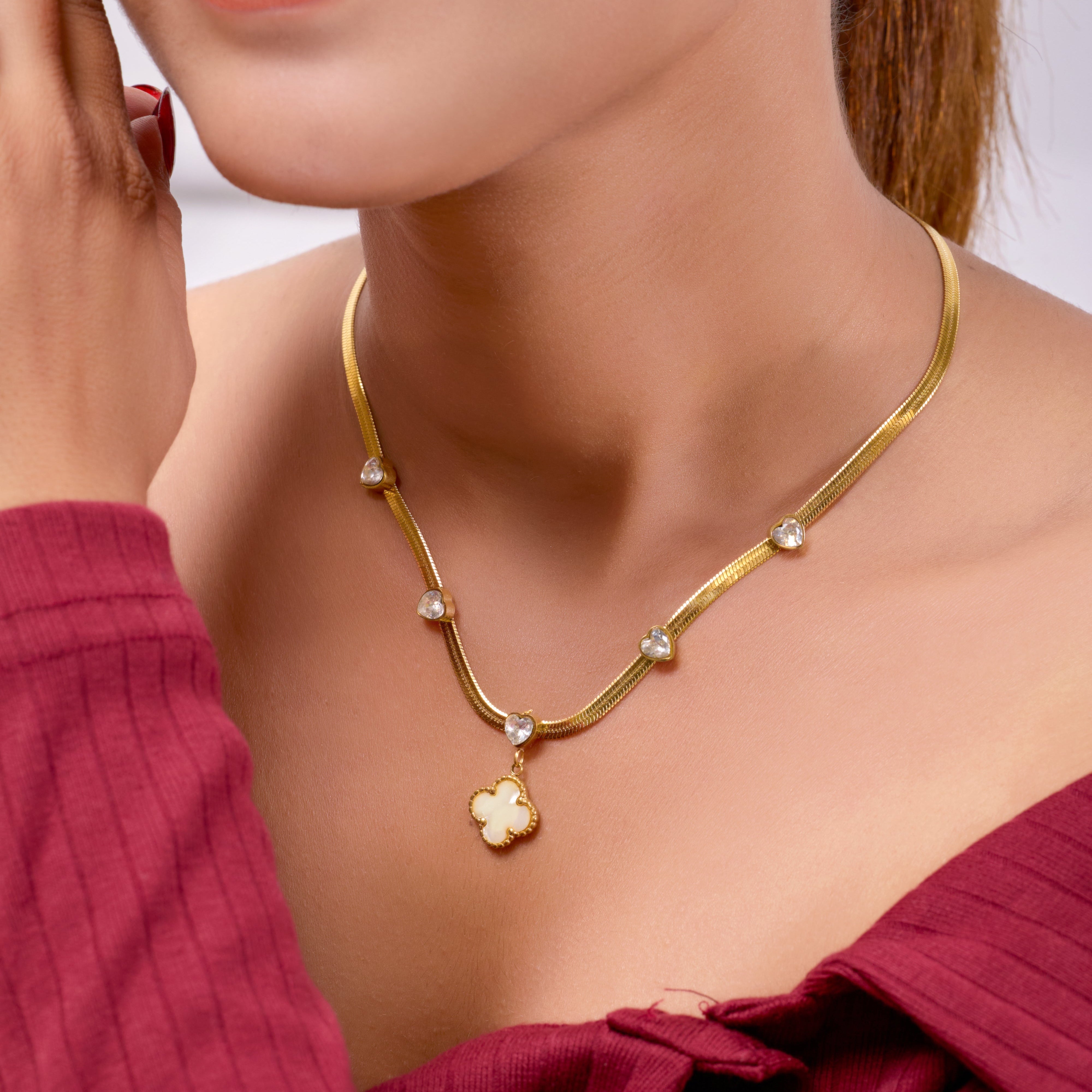 Ira Clover Necklace