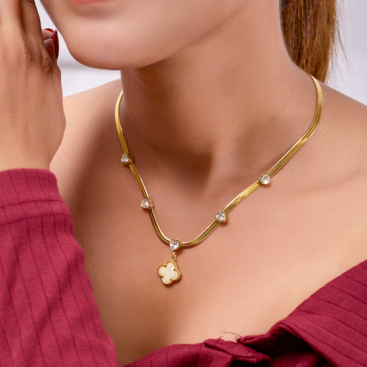 Ira Clover Necklace