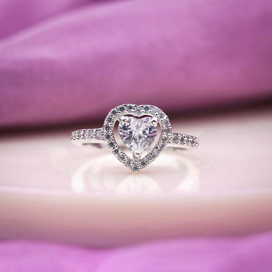 Amora Heart Halo Ring