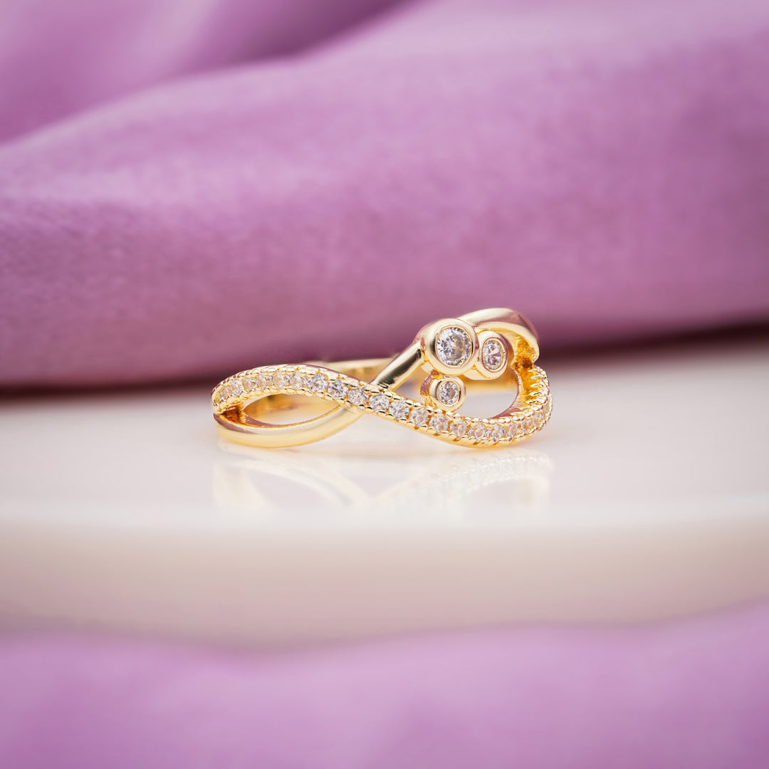 Royal Diamond Crossover Gold Ring