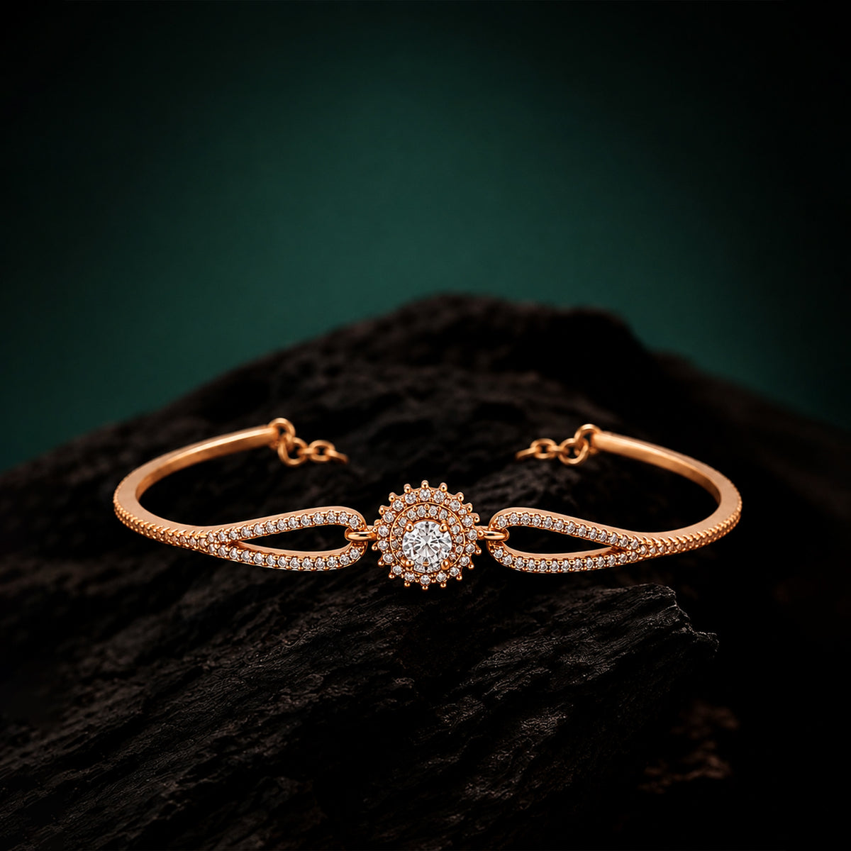 Elara Luxe Bracelet