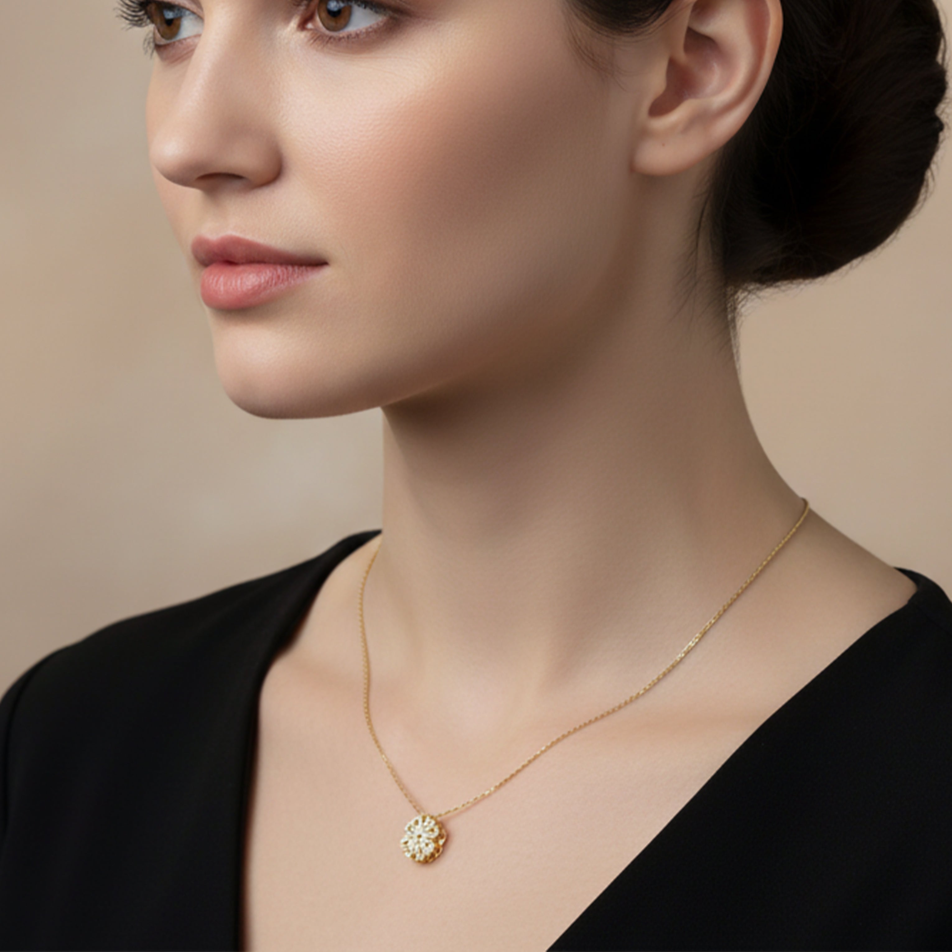 Lucky Clover Diamond Pendant Necklace