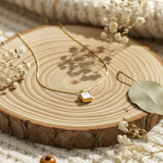 Chic Minimal Square Gold Necklace