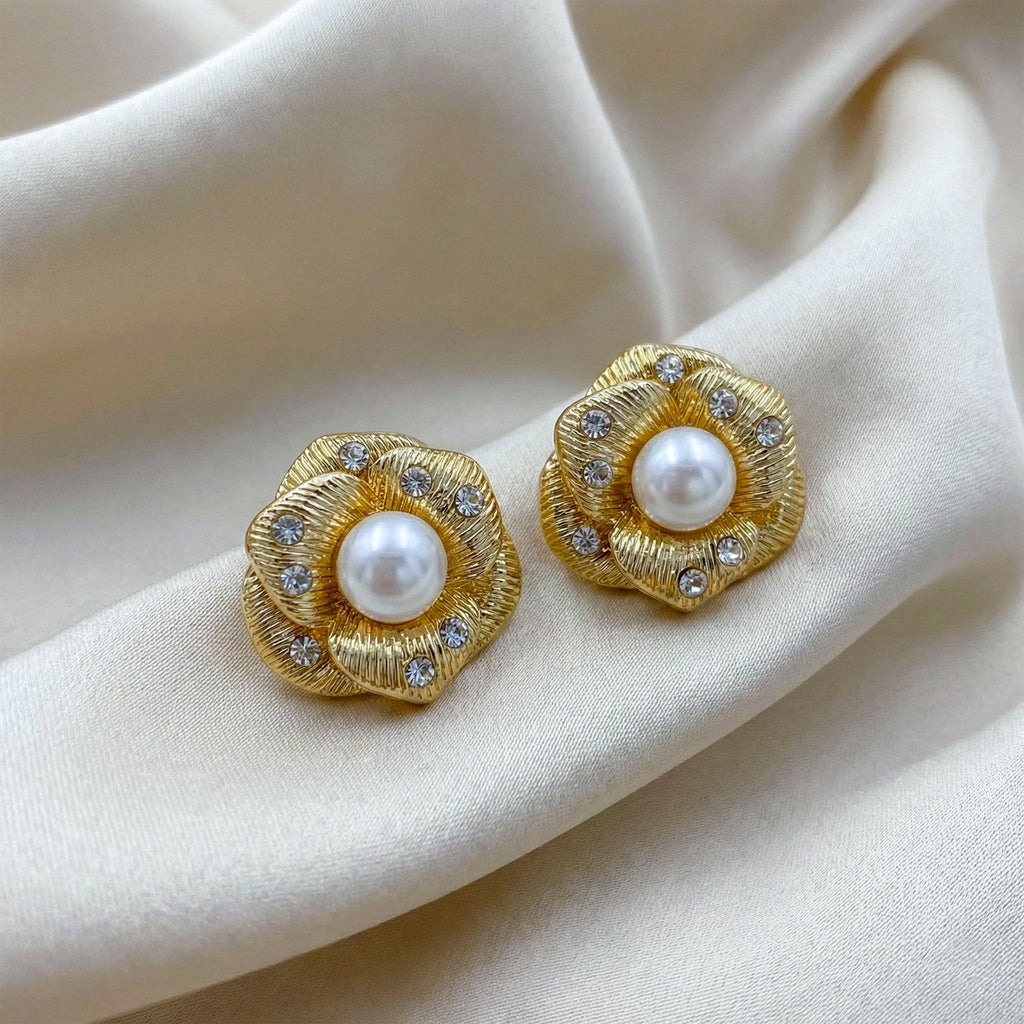 Queen’s Bloom Pearl Earrings
