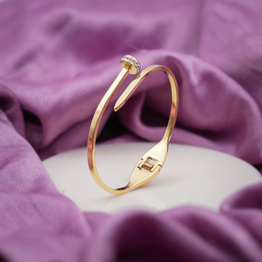 Eterna Shine Gold Cuff Kada