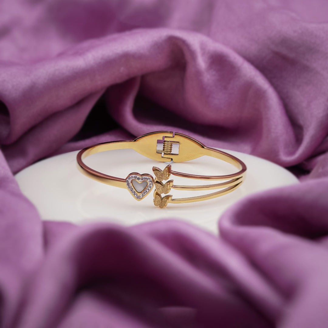 Divine Love Heart Gold Bracelet Kada