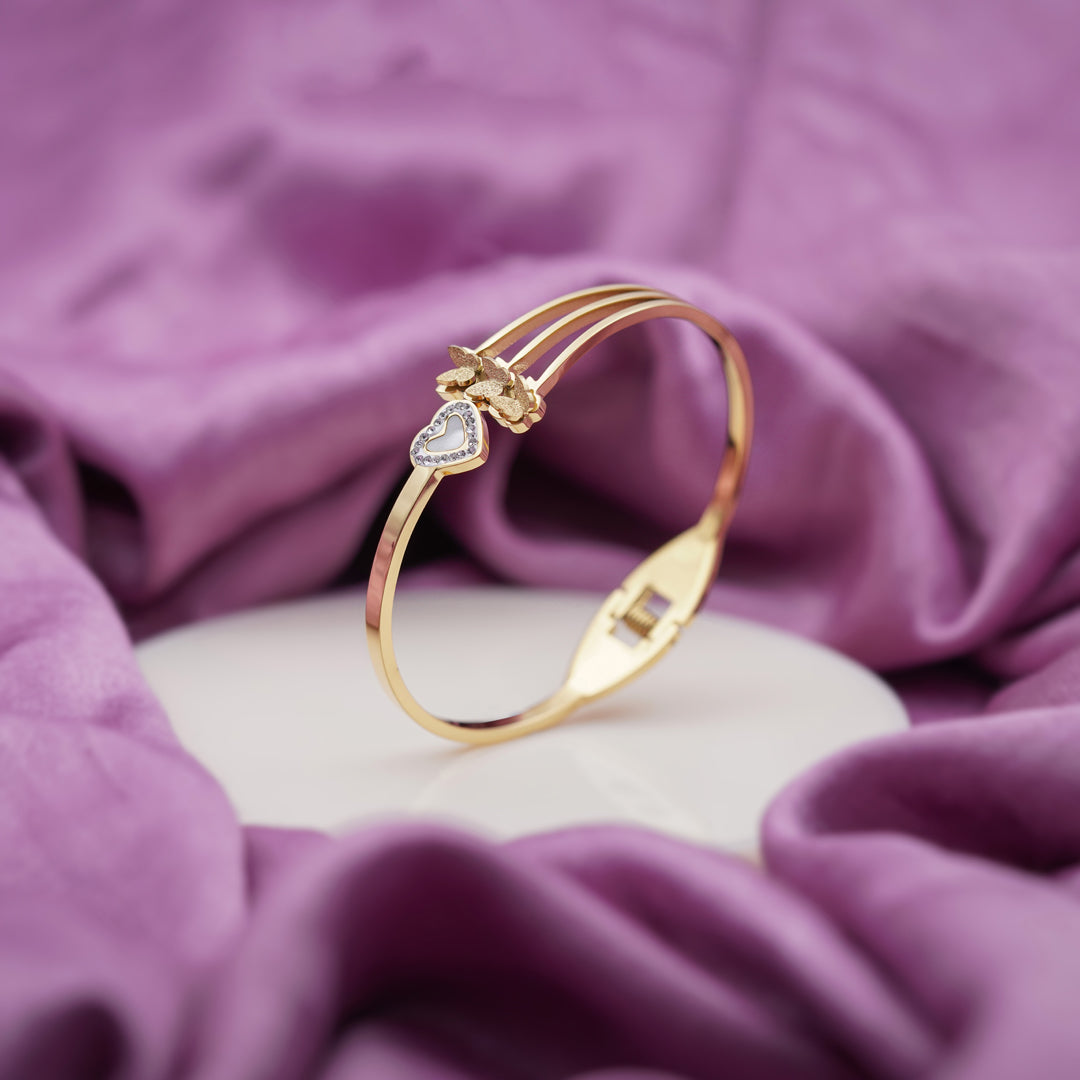 Divine Love Heart Gold Bracelet Kada