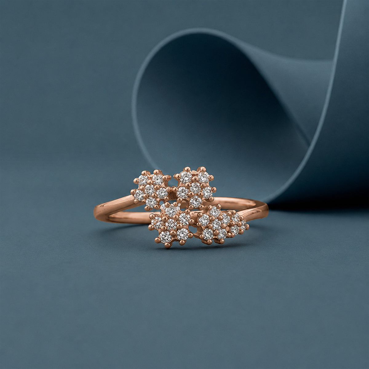 Naira Halo Ring