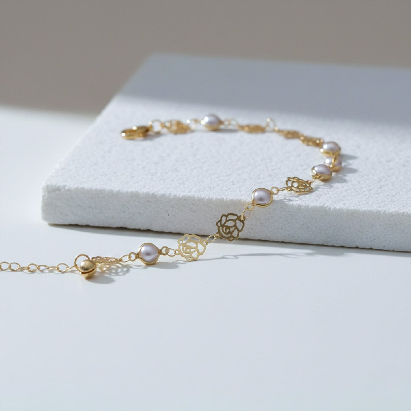 Opaline Luxe Pearl Anklet