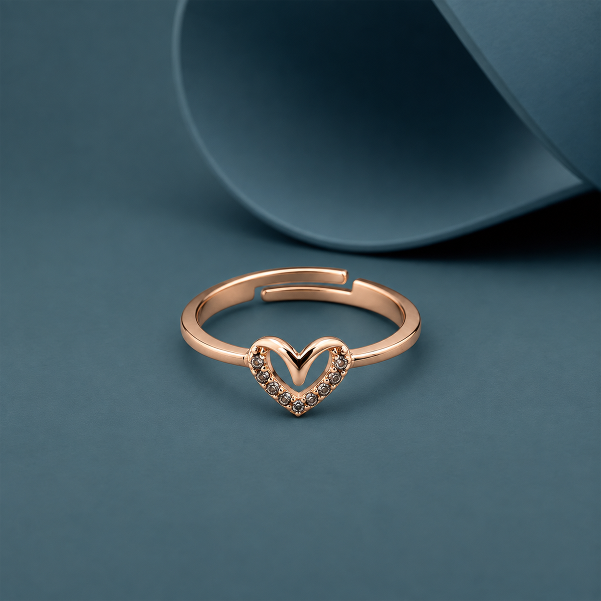 Elara Heart Ring