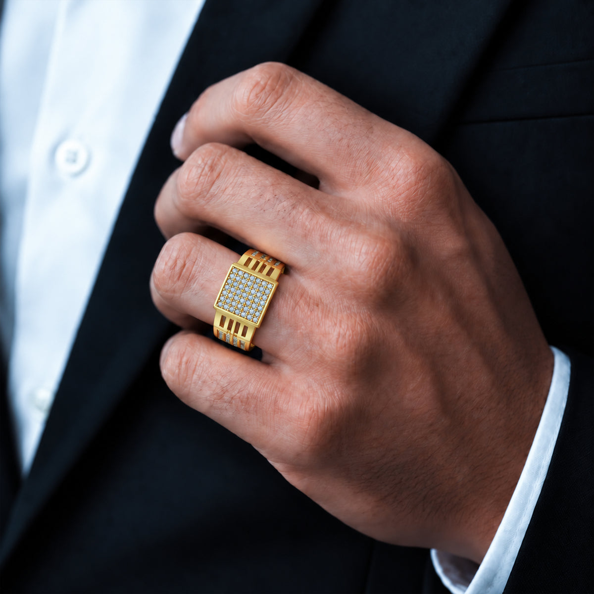 Veyron Gold Ring