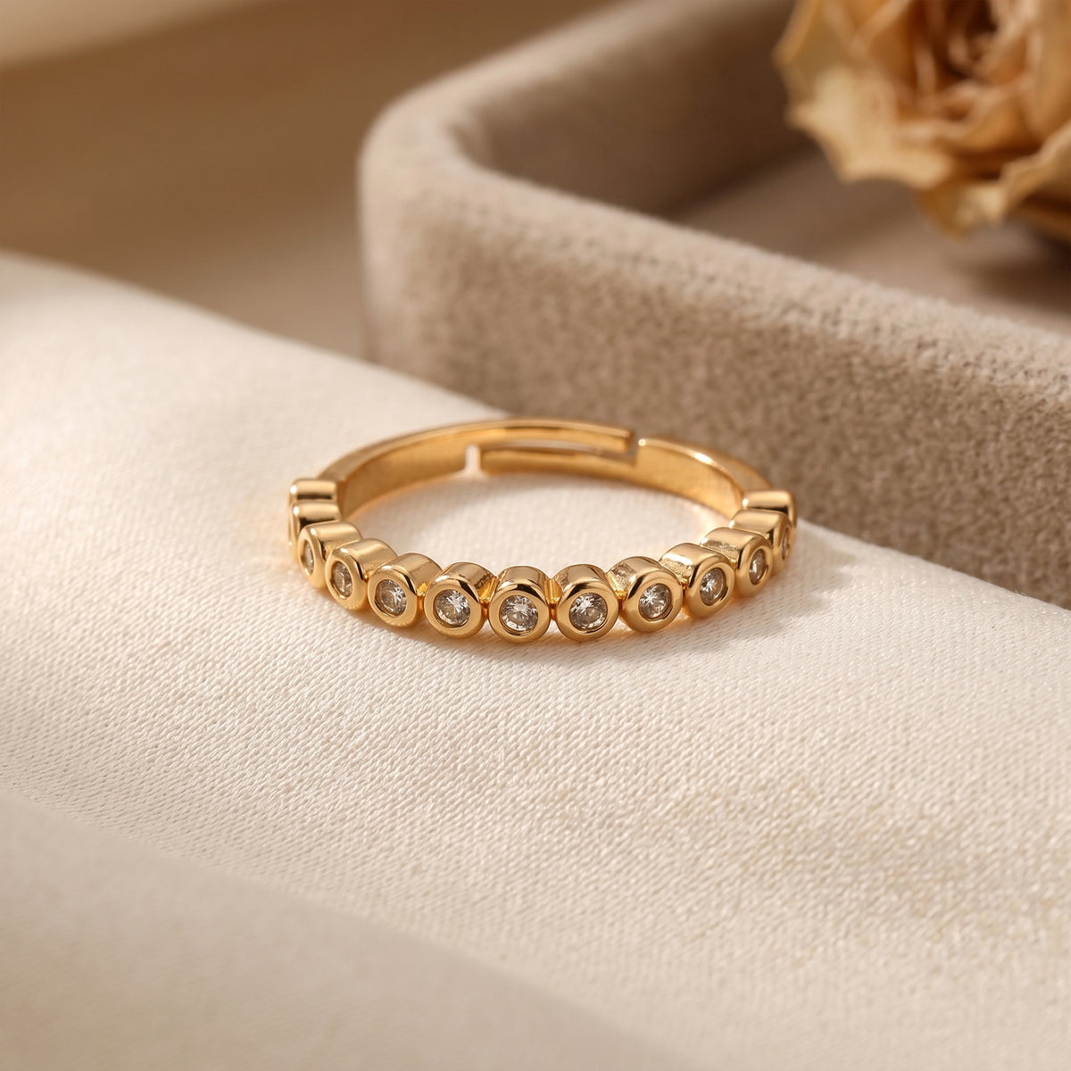 Elaris Ring