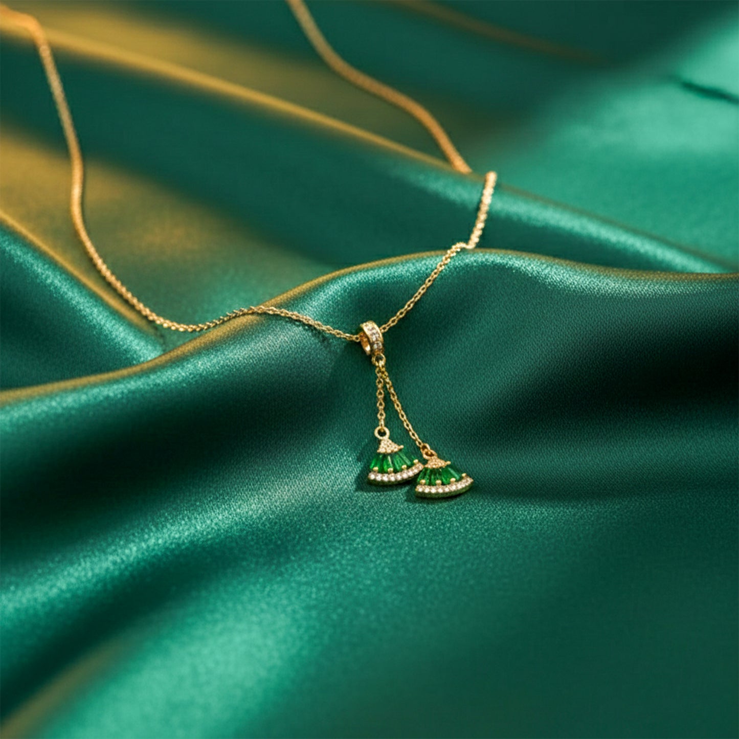 Luxe Emerald Fan Drop Necklace