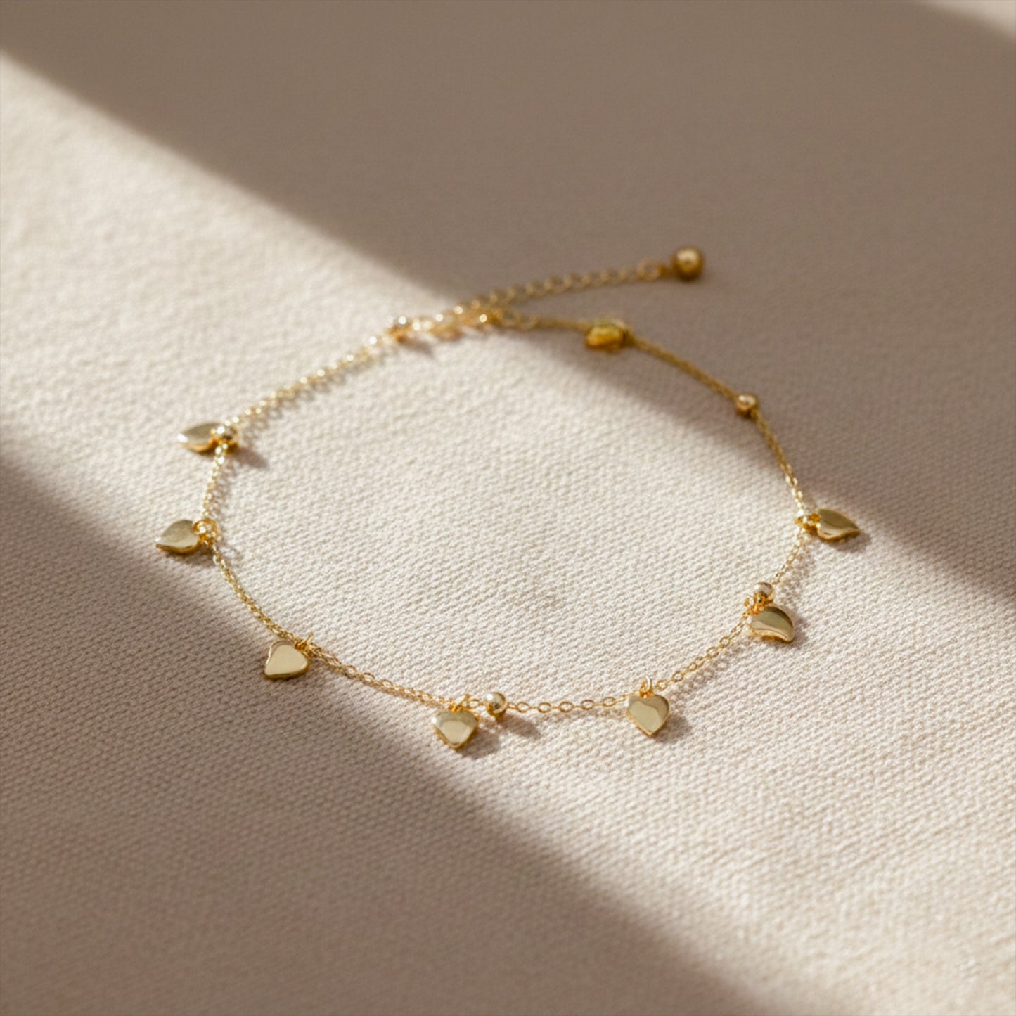 Amora Luxe Heart Charm Anklet