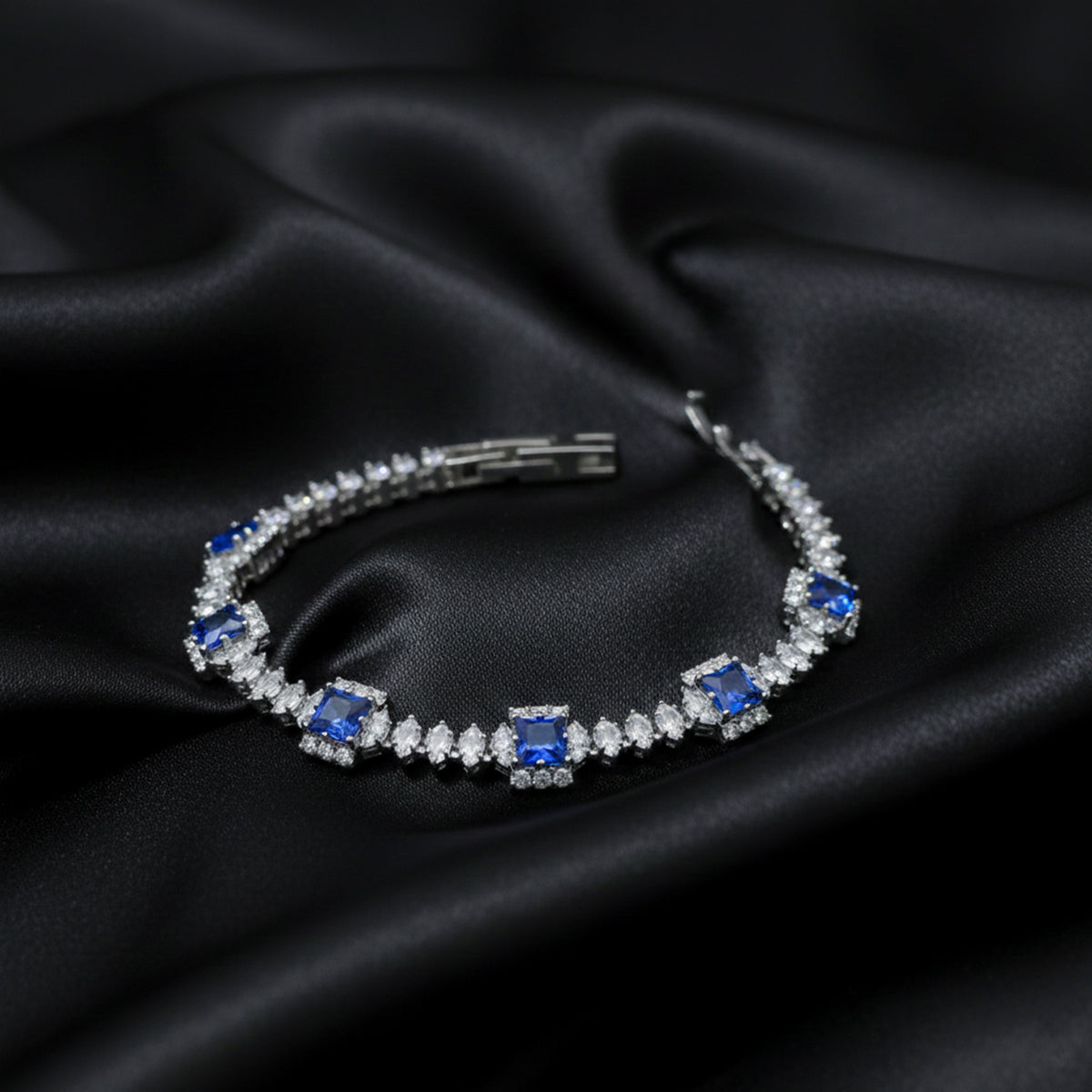 Gulnaar Sapphire Bracelet