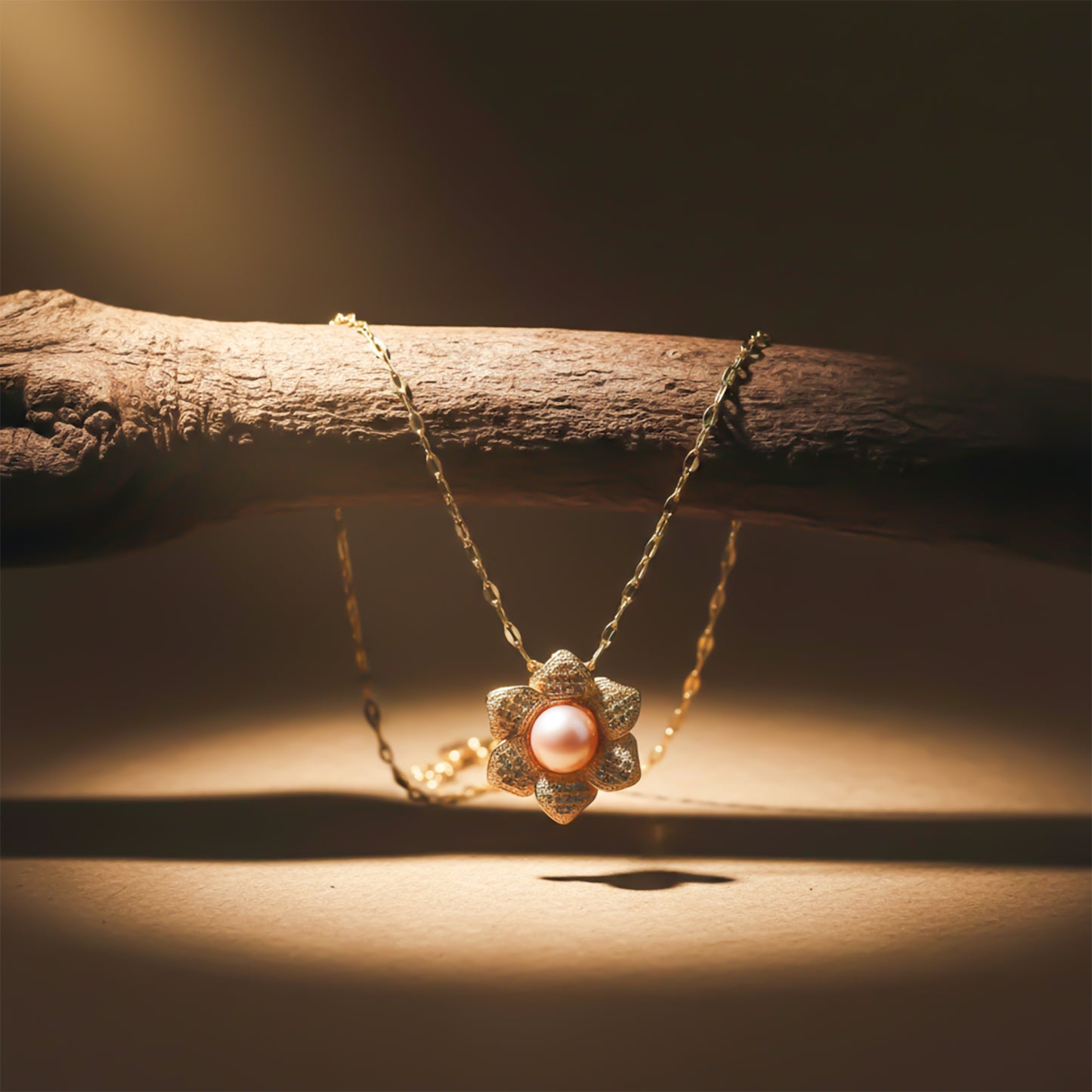Gold Flower Pearl Pendant