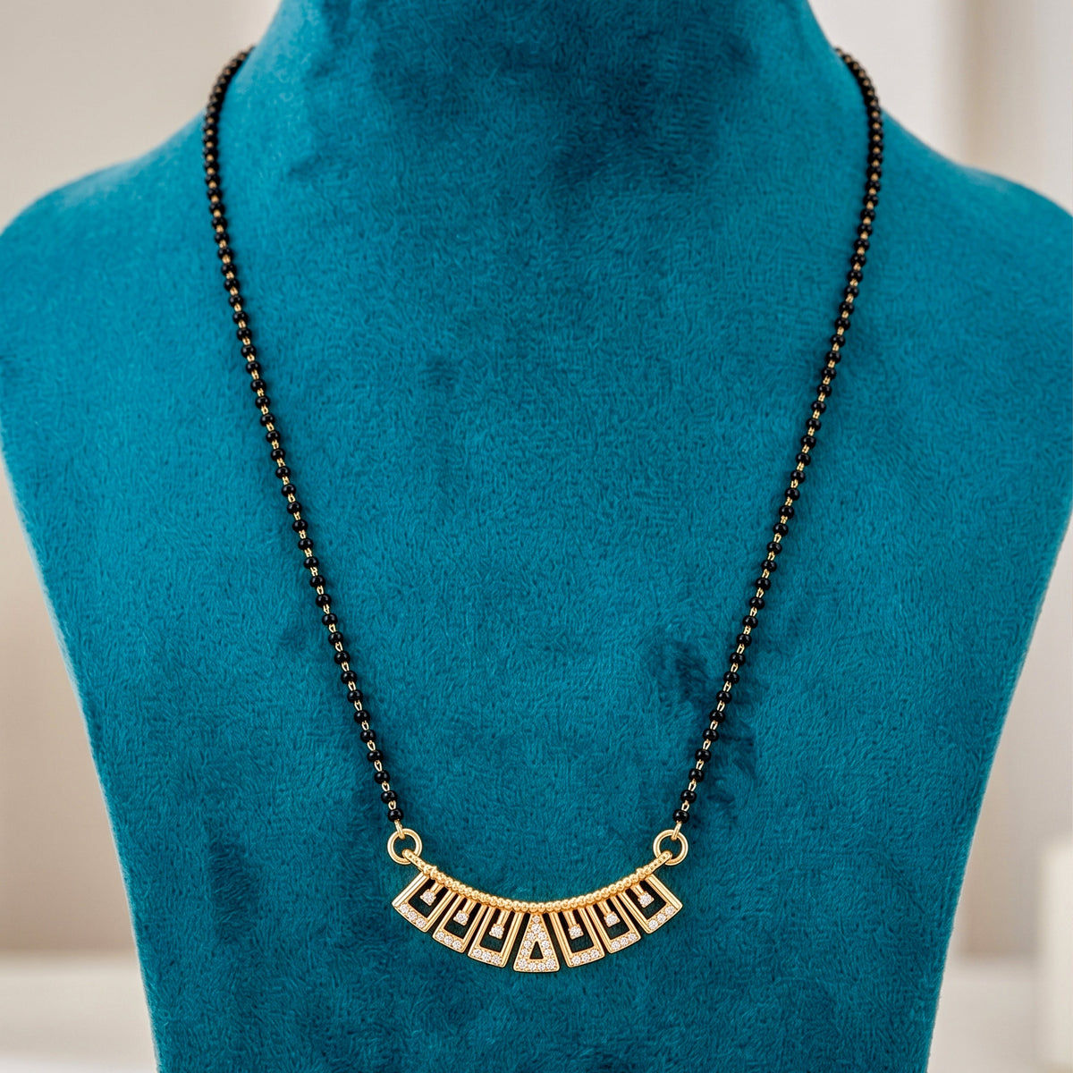 Rani Angan Mangalsutra