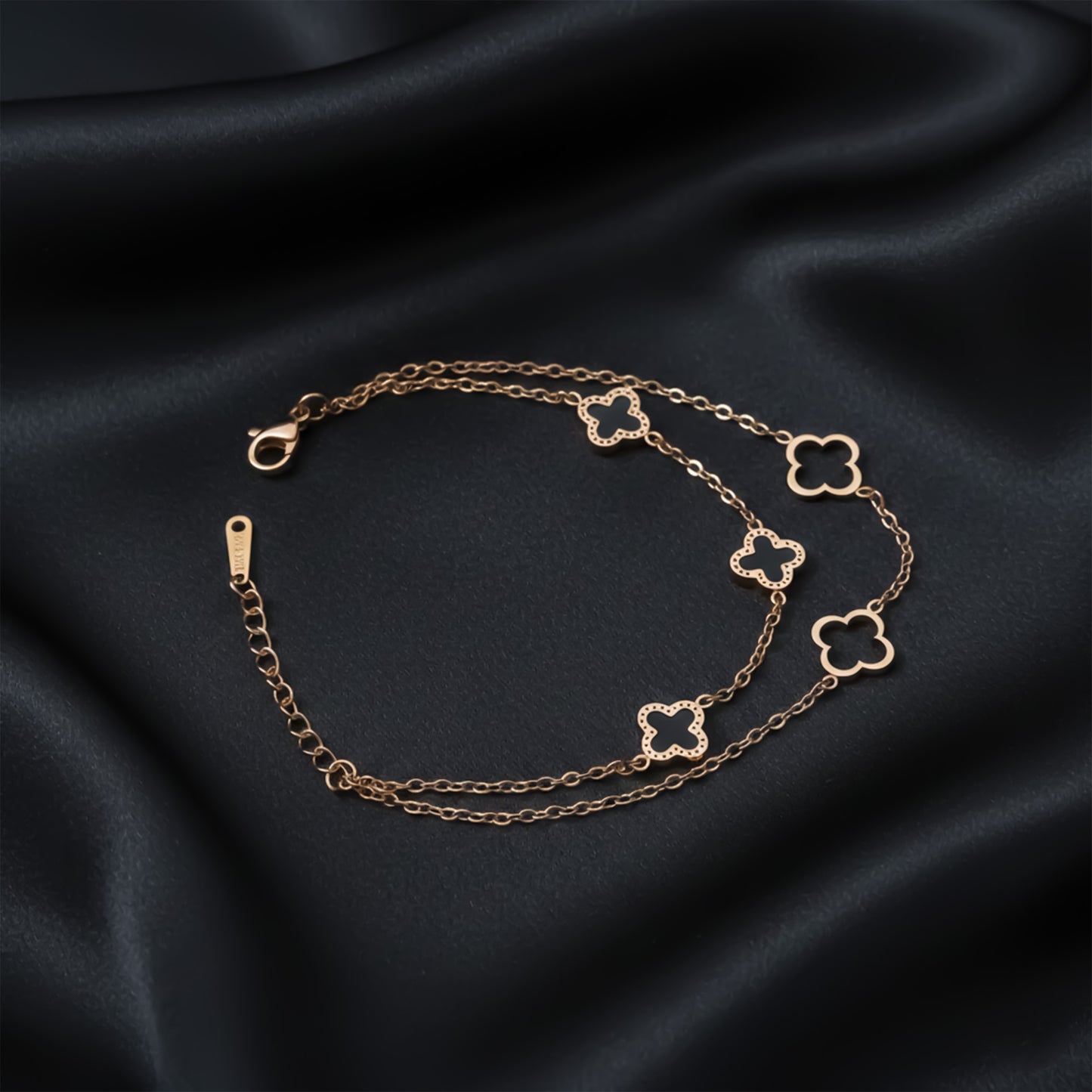 Luxe Clover Charm Bracelet