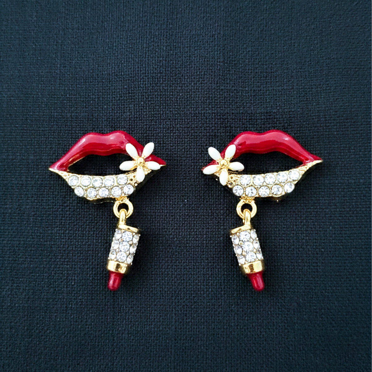 Lipselle Earrings