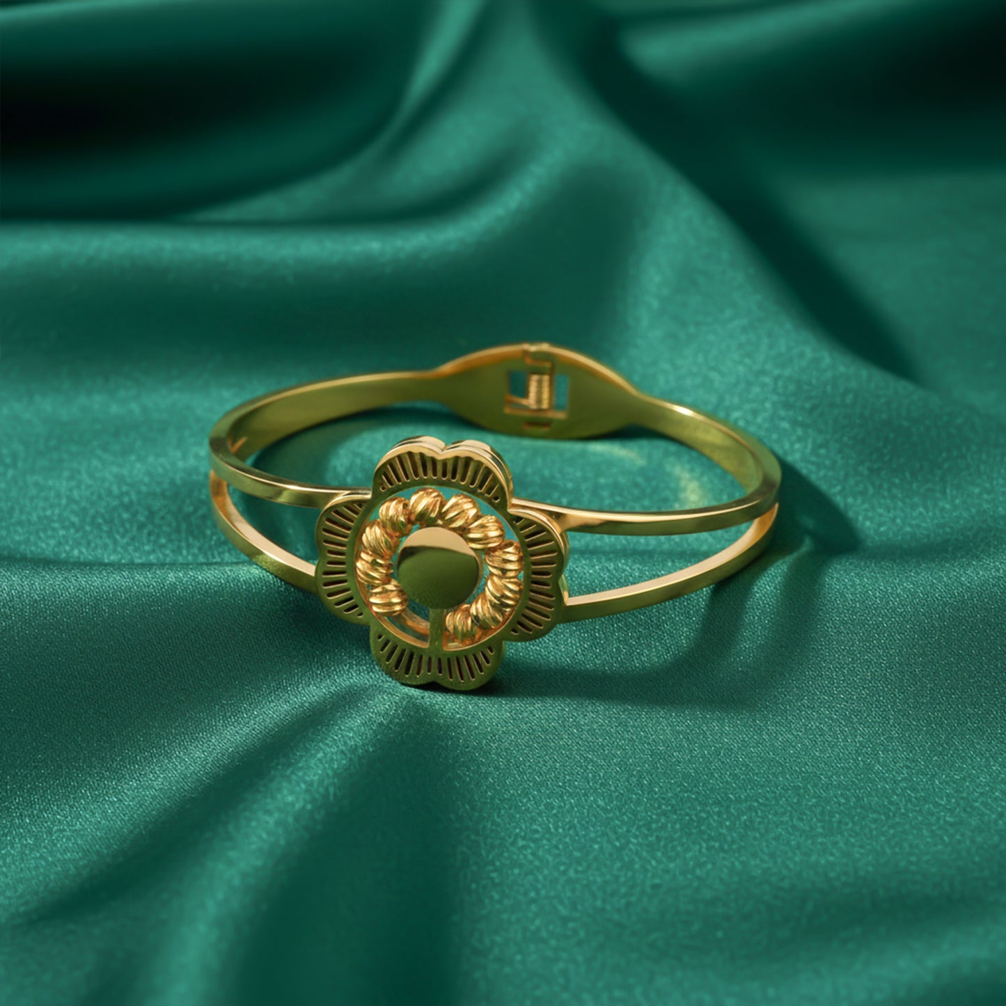 Luxora Floral Gold Kada