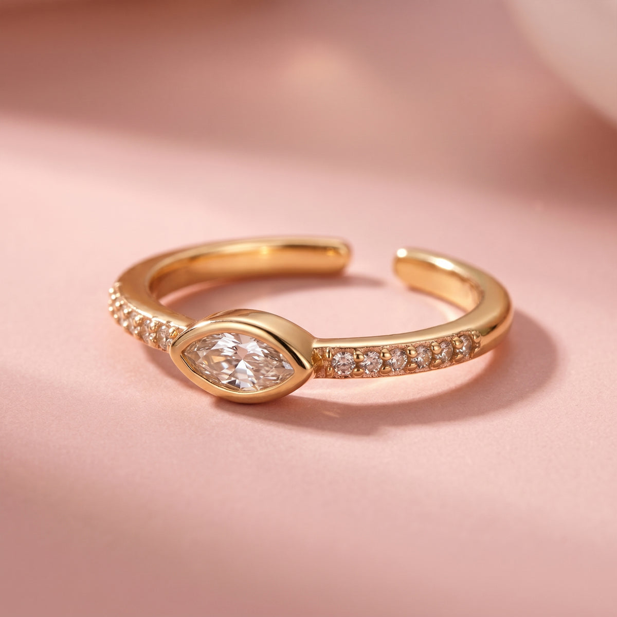 Lumevia Ring