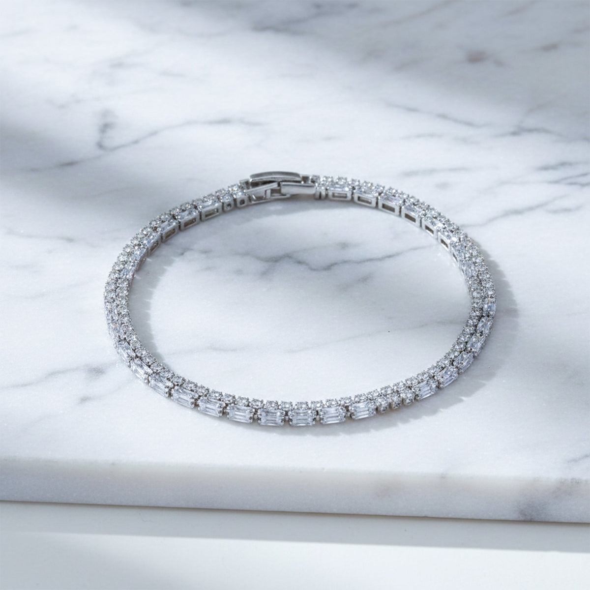 Eterna Shine Diamond Bracelet