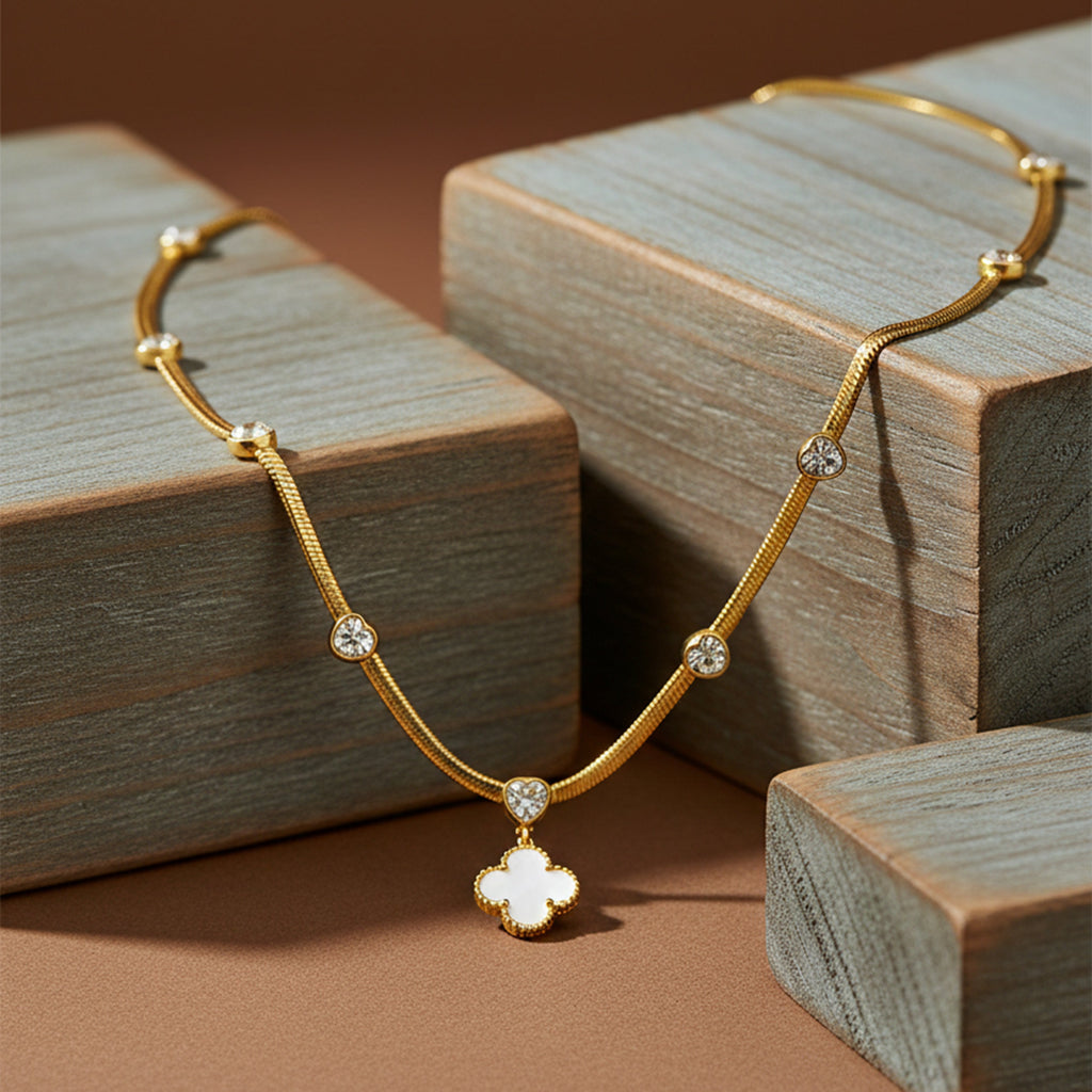 Ira Clover Necklace