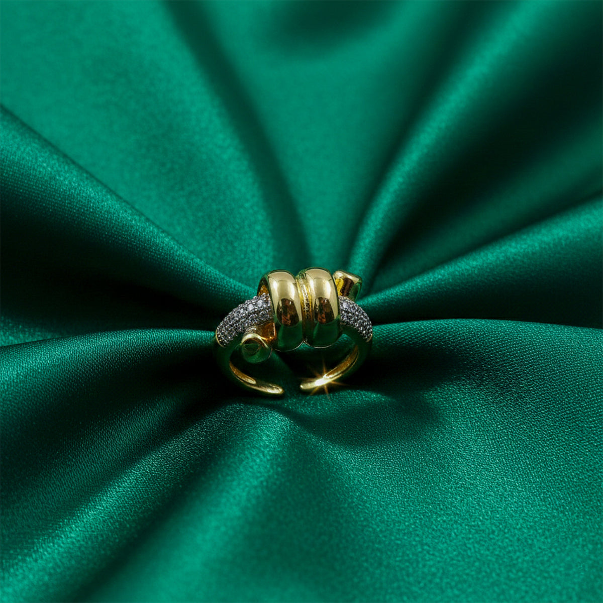 Trinity Luxury Diamond Ring
