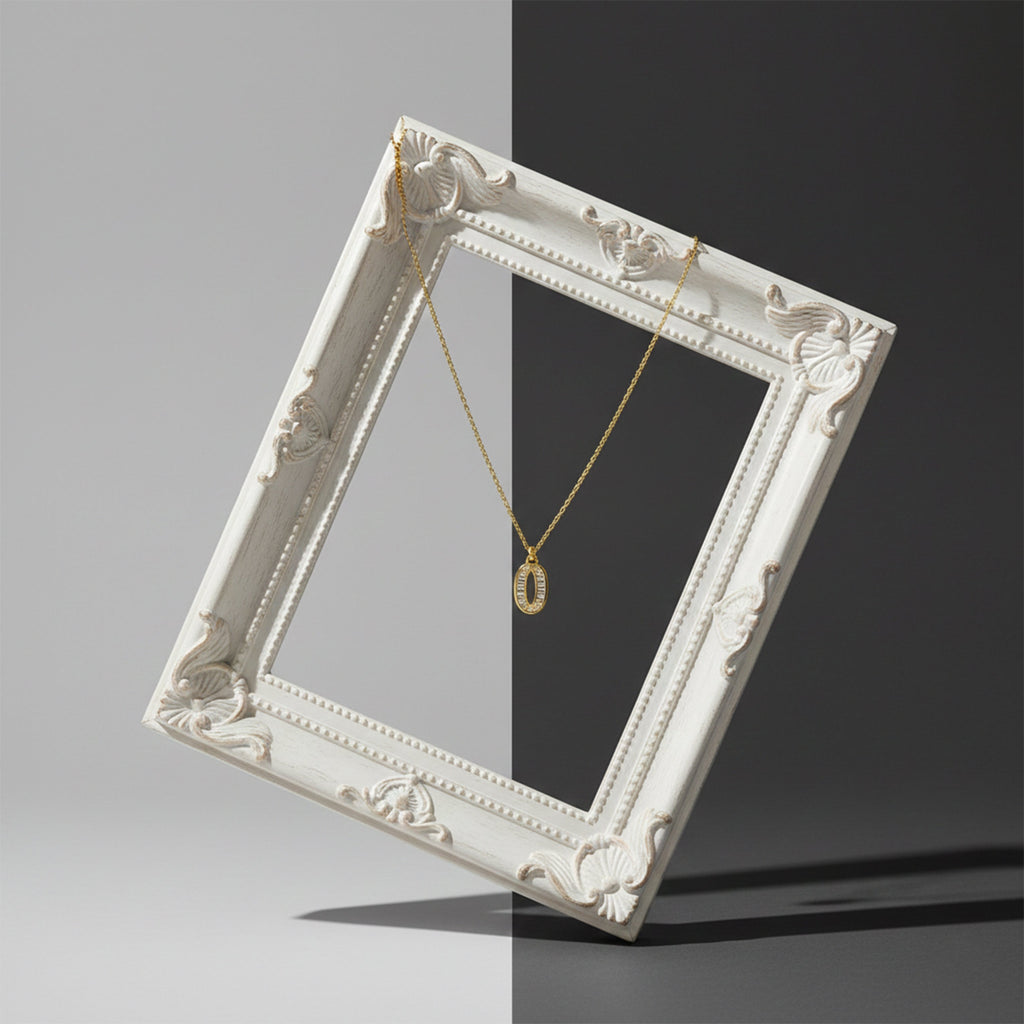 Luxe Gold Oval Crystal Pendant Necklace