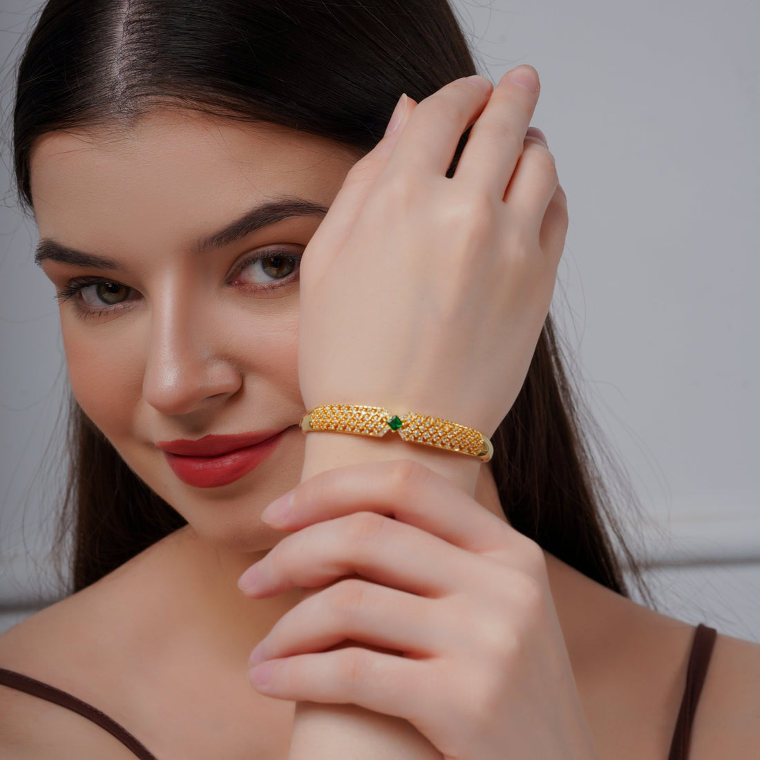 Velora Emerald Crown Kada