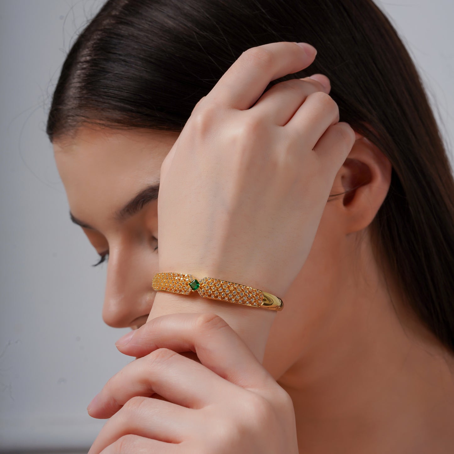 Velora Emerald Crown Kada