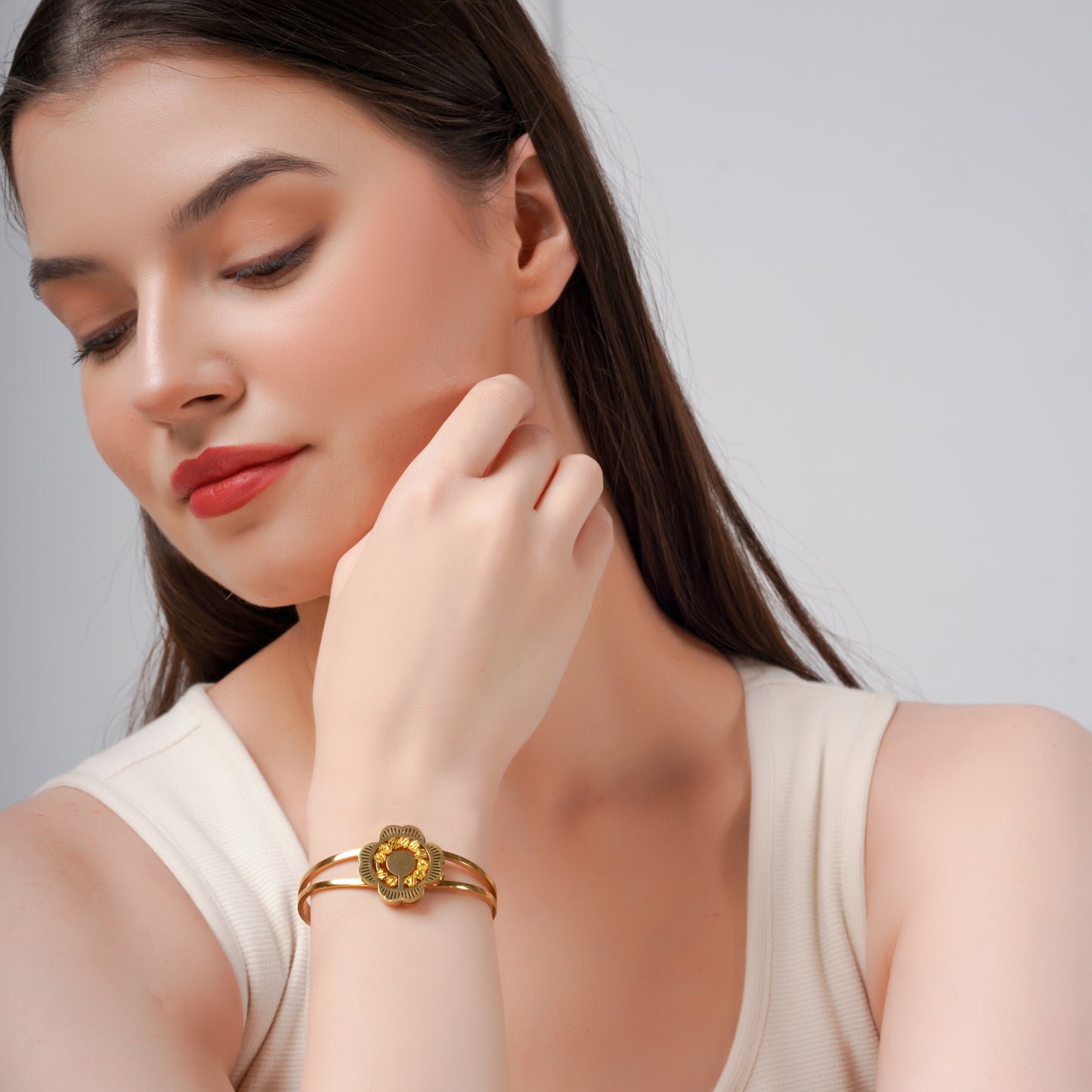 Luxora Floral Gold Kada
