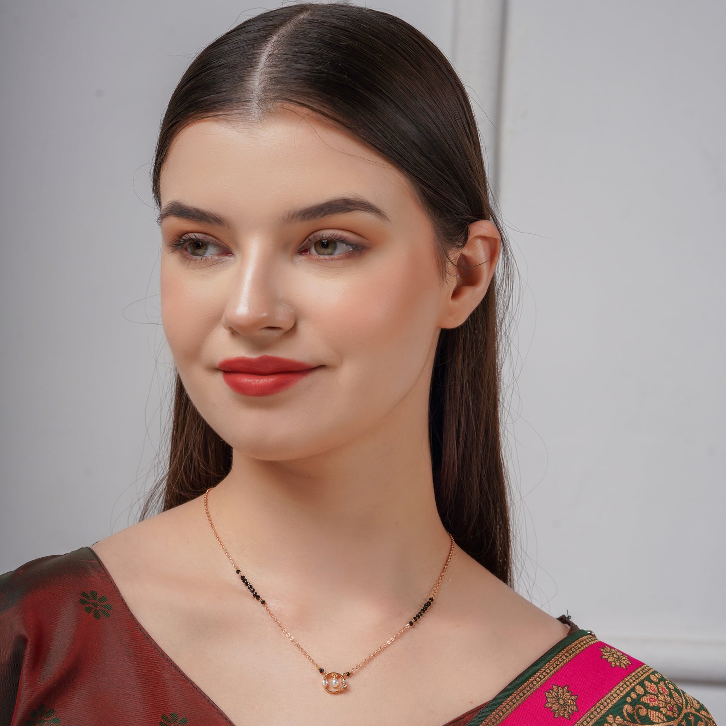 Diyela Gold Pearl Mangalsutra