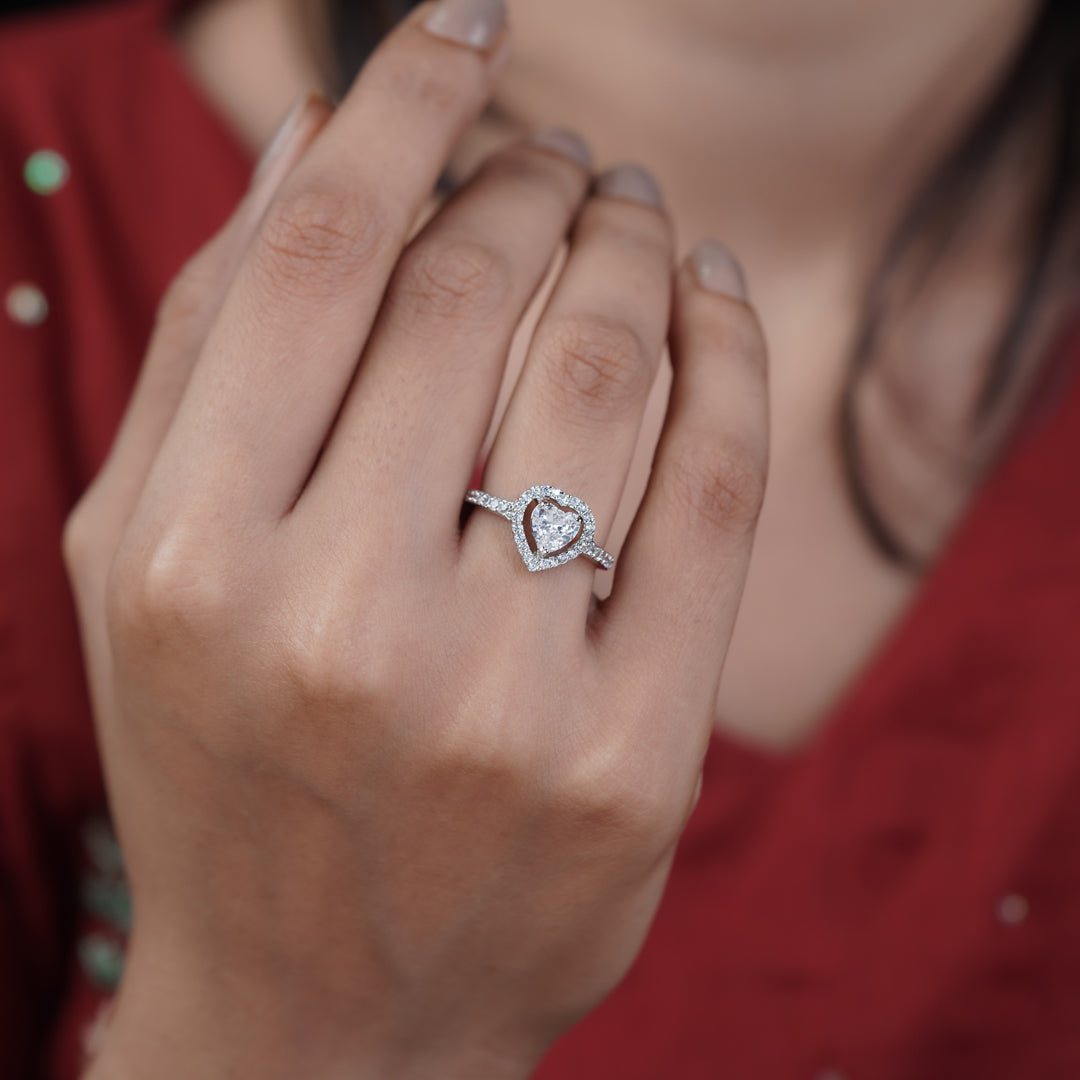 Amora Heart Halo Ring