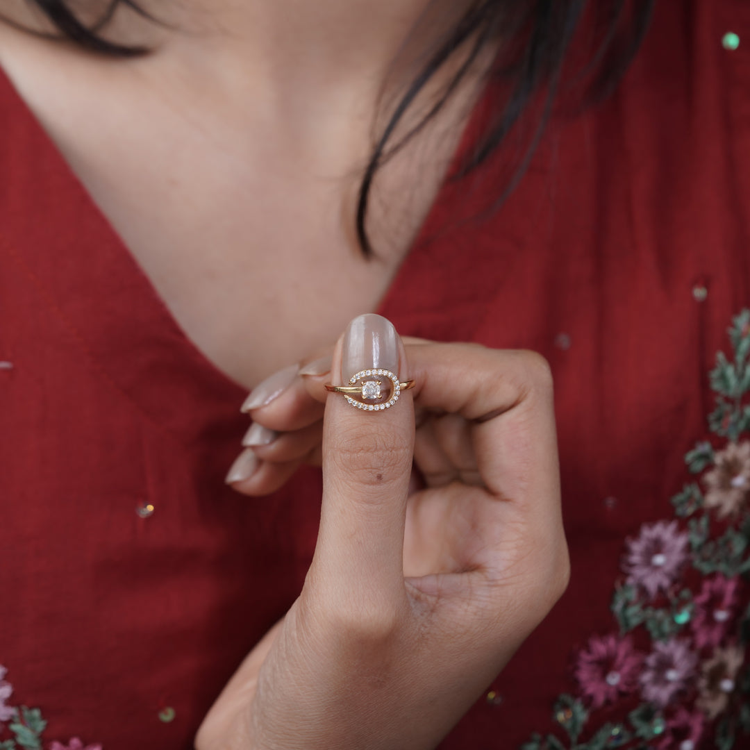 Luxpenny Aurora Swirl Halo Ring