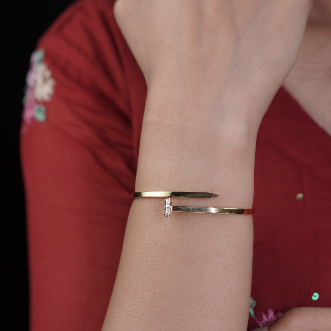 Eterna Shine Gold Cuff Kada