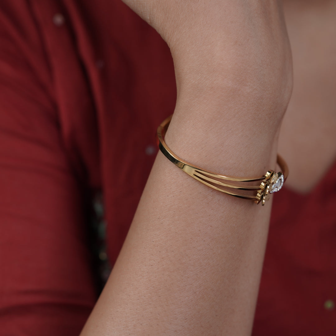 Divine Love Heart Gold Bracelet Kada