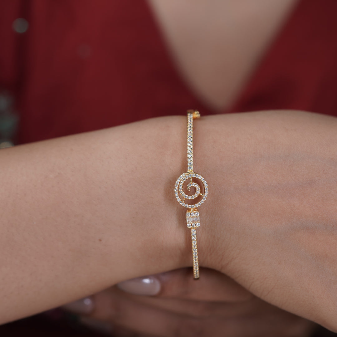 Royal Swirl Diamond Kada