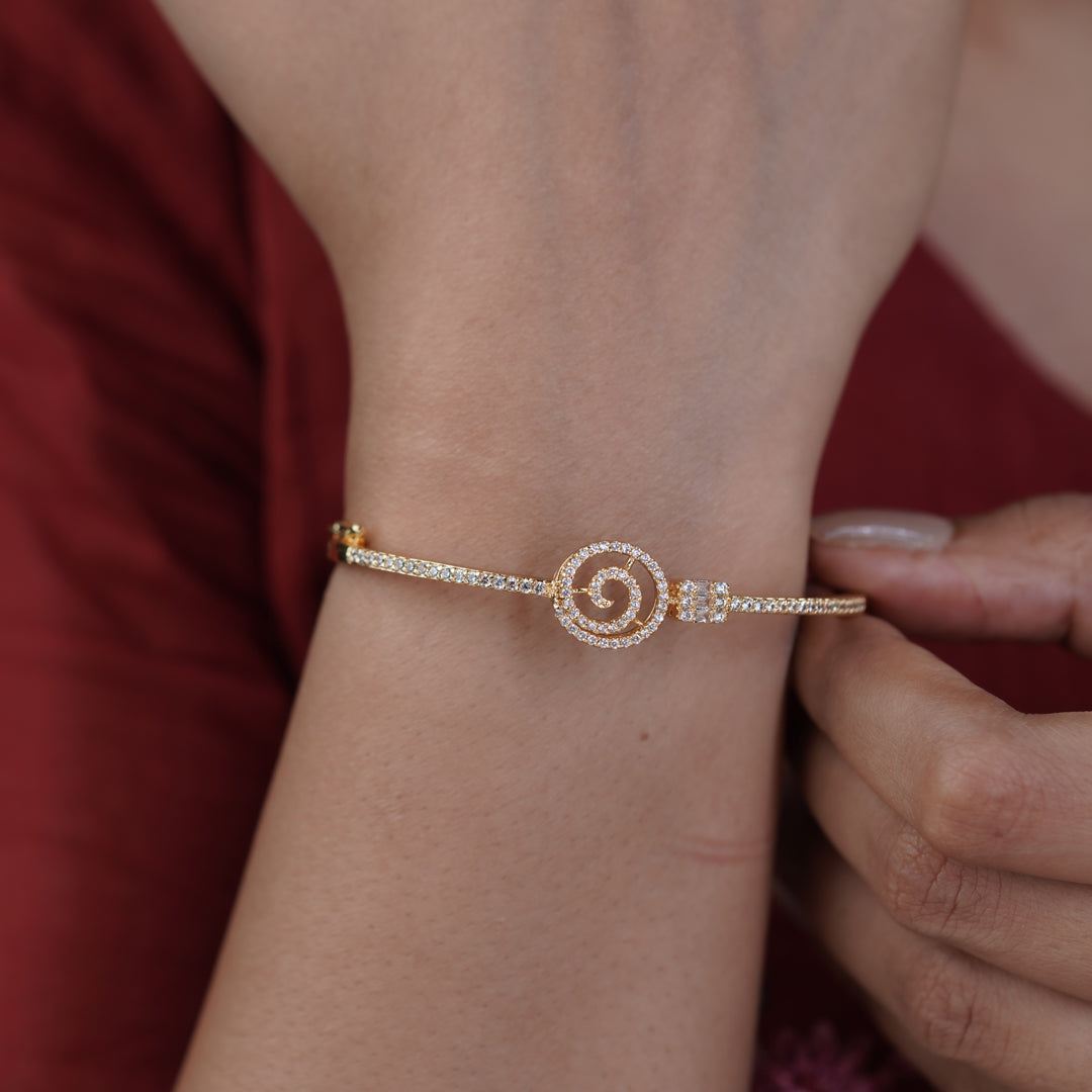 Royal Swirl Diamond Kada