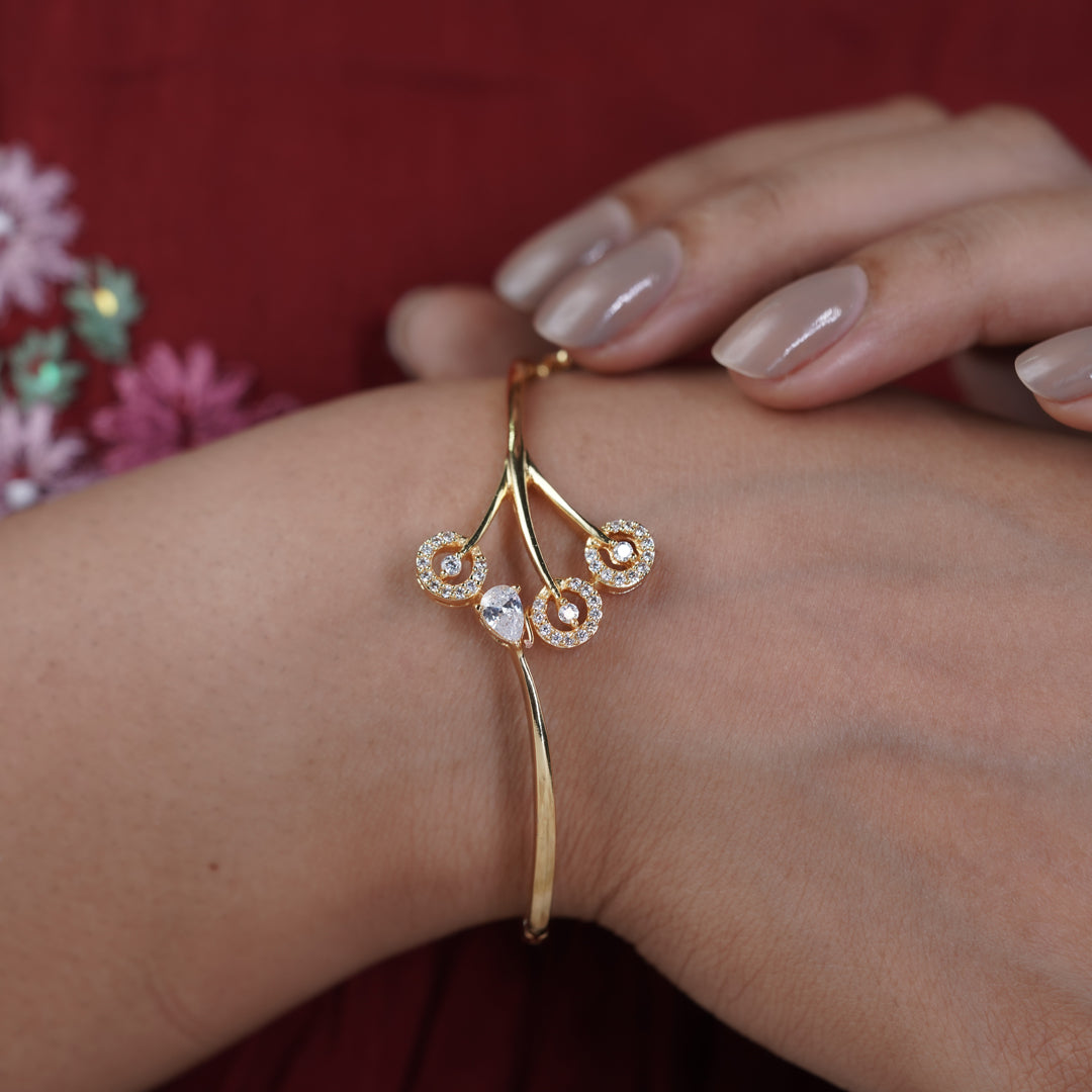 Trinity Diamond Gold Kada