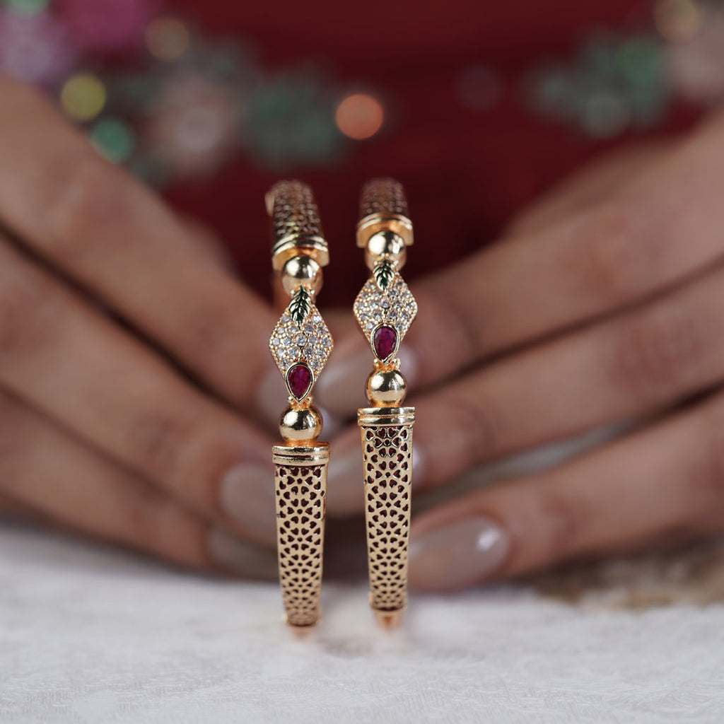 Nora Bangles