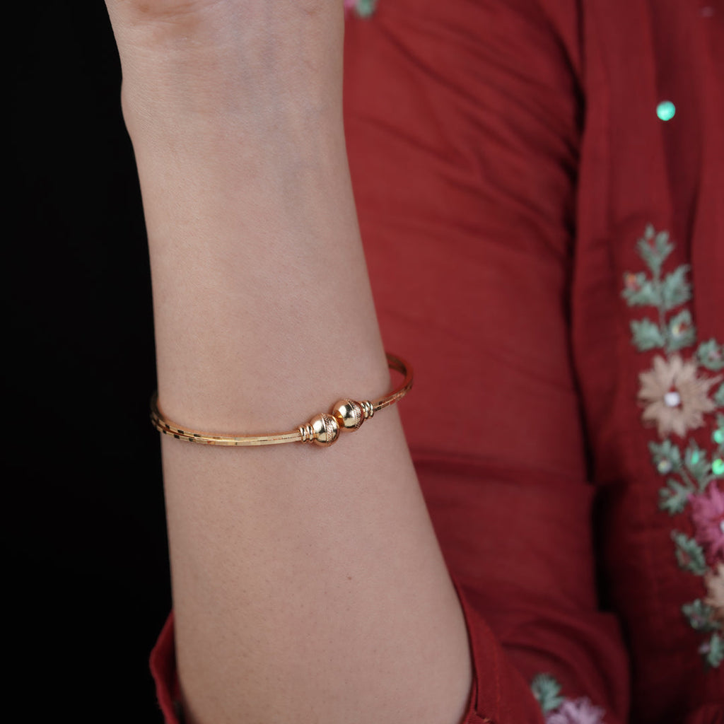 Rati Free Size Heart Bangles