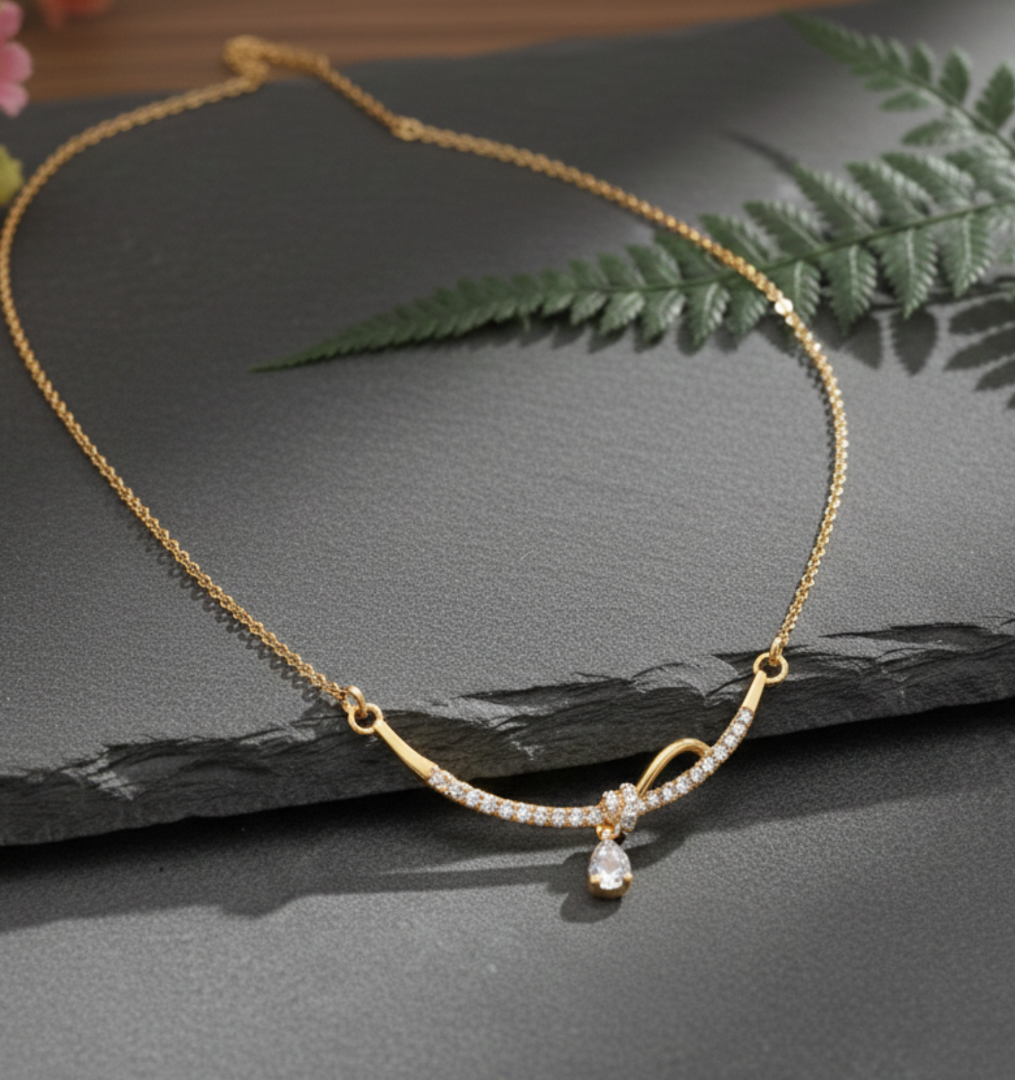 Liora drop Necklace