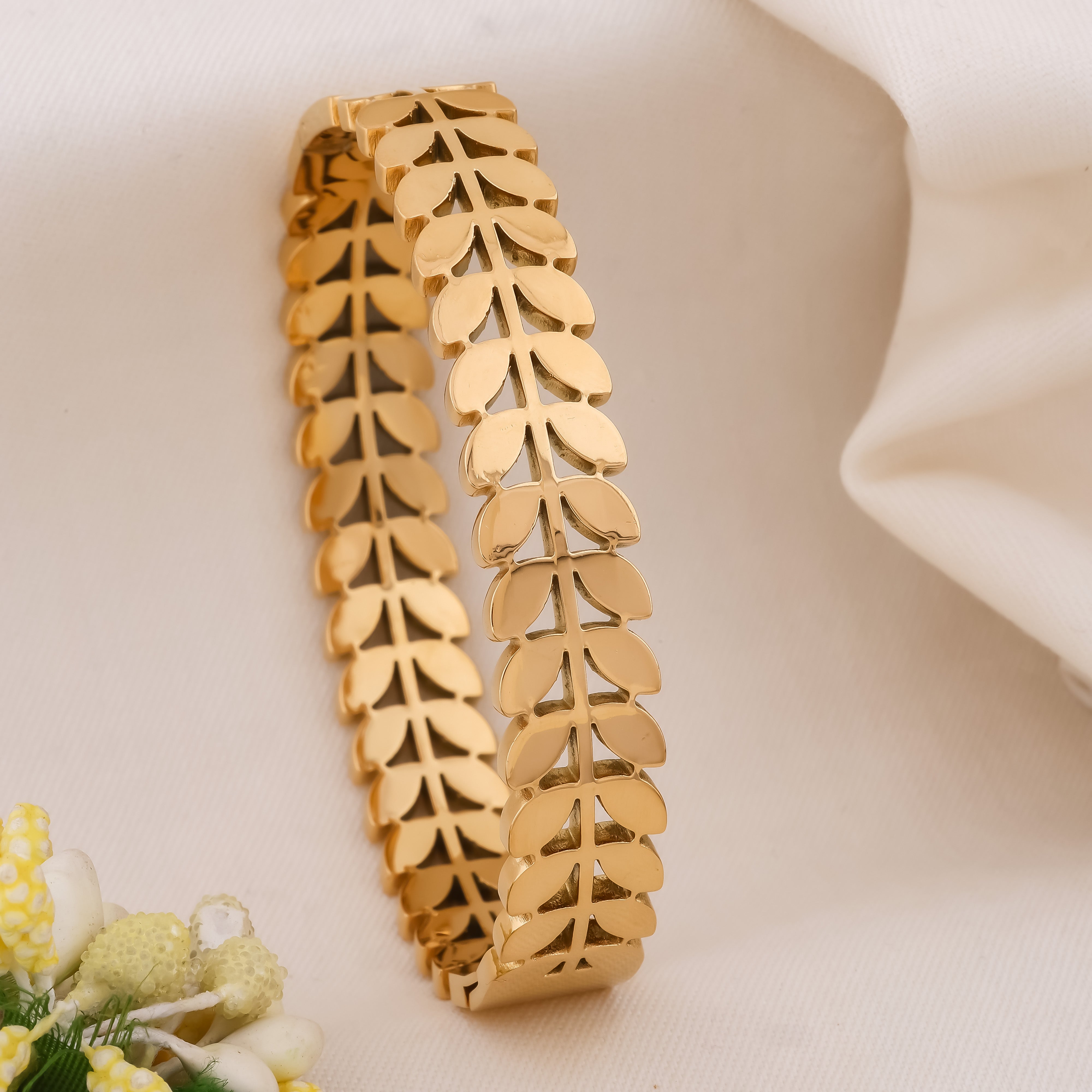 Golden Leaf Royale Kada