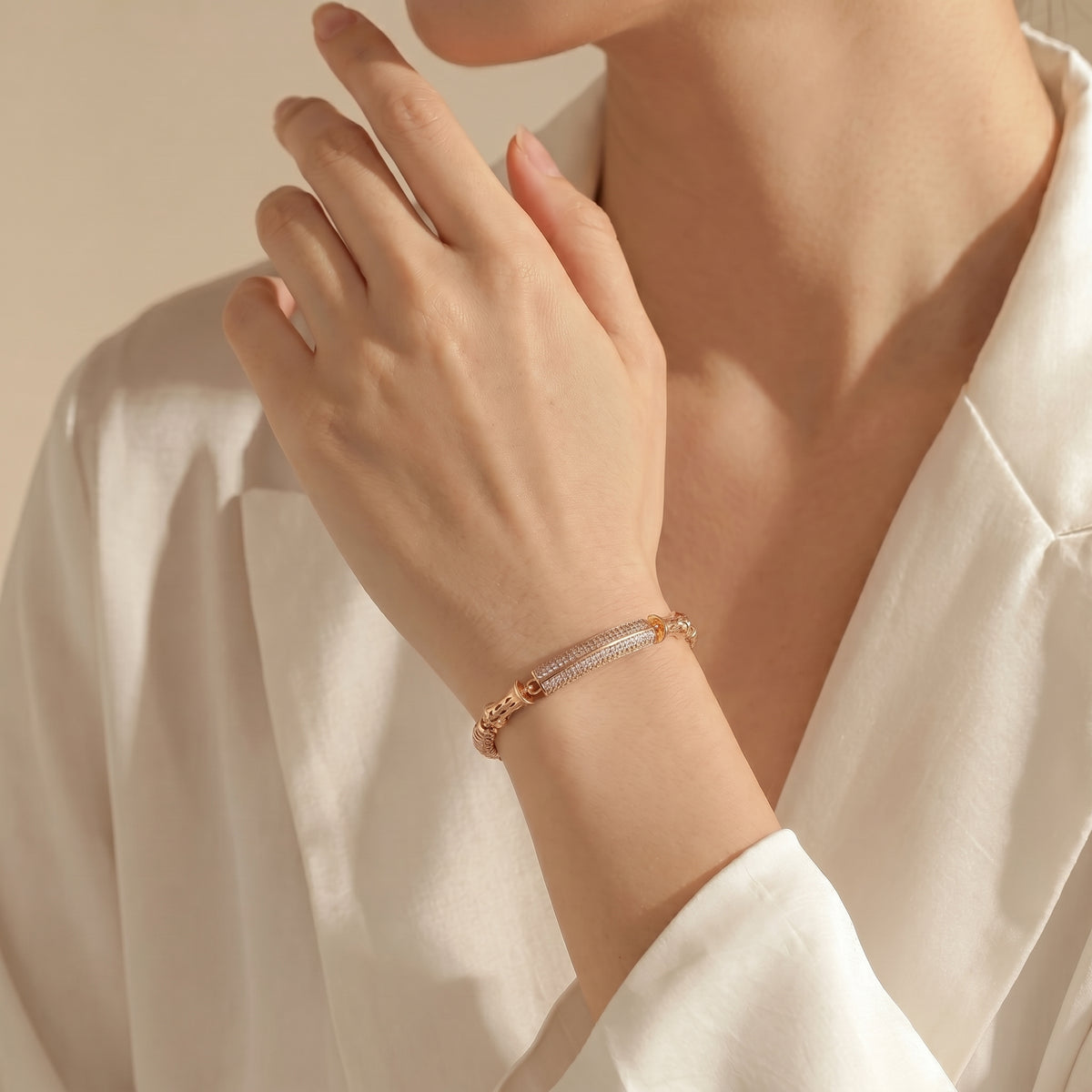 Shahi Glow Bracelet